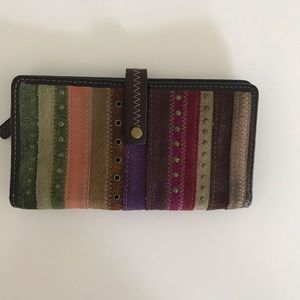 Fossil leather and suede wallet